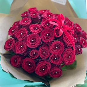 red-rose-bouquet